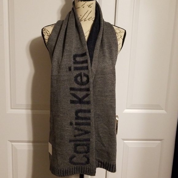 NWT Calvin Klein Gray & Navy Logo Scarf - Picture 4 of 5